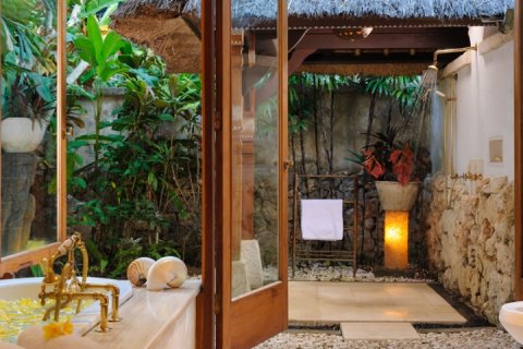 5 bedrooms Villa in South Kuta, Badung, Indonesia No. 608 4