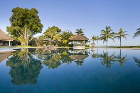 5 bedrooms Villa in Seminyak, Badung, Indonesia No. 611 2