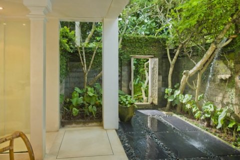 5 bedrooms Villa in Seminyak, Badung, Indonesia No. 611 5