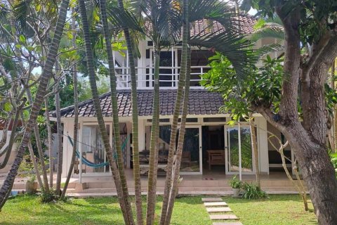 Вилла с 3 спальнями в Canggu, Бадунг, Индонезия № 9043 4