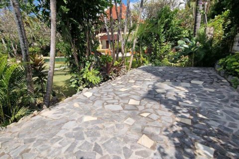 4 bedrooms Villa in Kubutambahan, Buleleng, Indonesia No. 9040 2