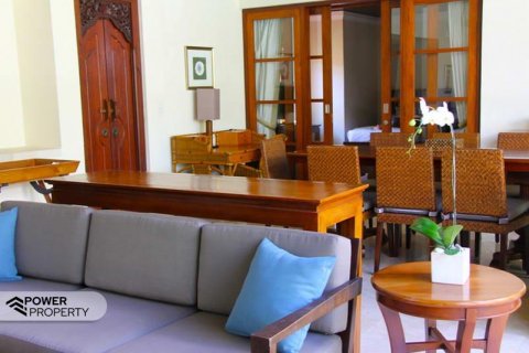3 bedrooms Villa in South Kuta, Badung, Indonesia No. 9038 11