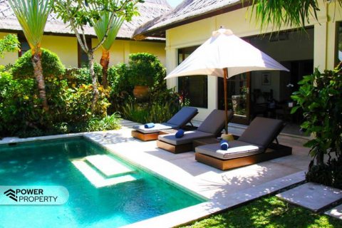 3 bedrooms Villa in South Kuta, Badung, Indonesia No. 9038