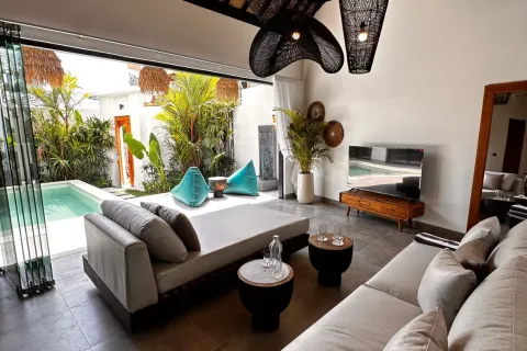 2 bedrooms Villa in Kerobokan, Badung, Indonesia No. 10843 7