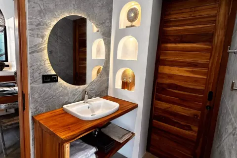 2 bedrooms Villa in Kerobokan, Badung, Indonesia No. 10843 12