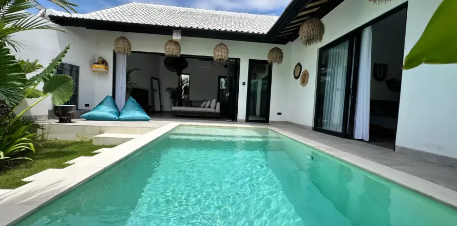2 bedrooms Villa in Kerobokan, Badung, Indonesia No. 10843