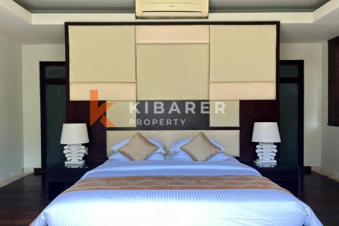 4 bedrooms Villa in Jimbaran, Badung, Indonesia No. 12142 19