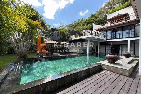 4 bedrooms Villa in Jimbaran, Badung, Indonesia No. 12142 2