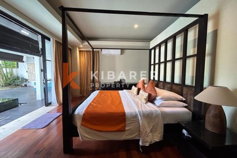 4 bedrooms Villa in Jimbaran, Badung, Indonesia No. 12142 7