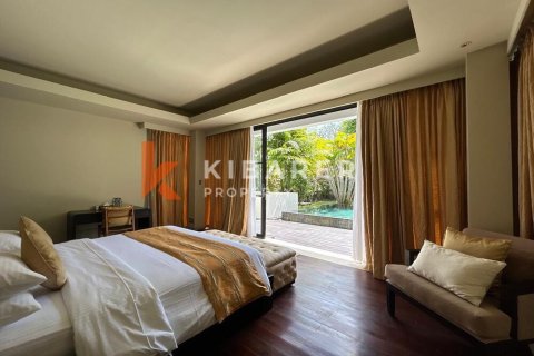4 bedrooms Villa in Jimbaran, Badung, Indonesia No. 12142 16