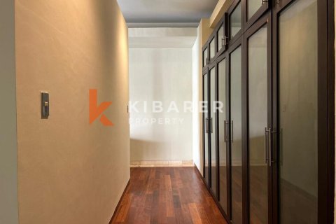 4 bedrooms Villa in Jimbaran, Badung, Indonesia No. 12142 11