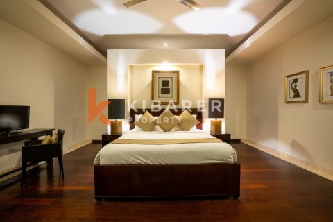 4 bedrooms Villa in Jimbaran, Badung, Indonesia No. 12143 6