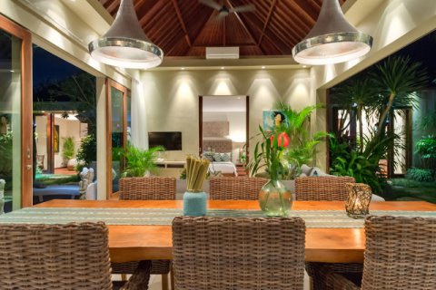 2 bedrooms Villa in Seminyak, Badung, Indonesia No. 1122 6
