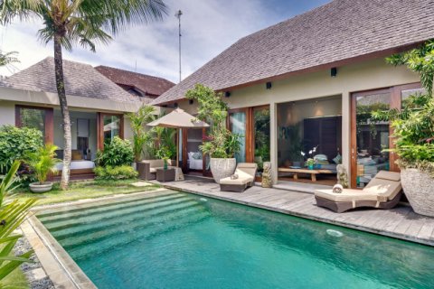 2 bedrooms Villa in Seminyak, Badung, Indonesia No. 1122 4