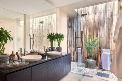 2 bedrooms Villa in Seminyak, Badung, Indonesia No. 1122 11