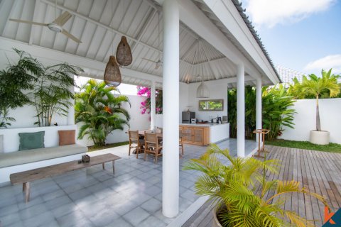 2 bedrooms Villa in Kuta, Badung, Indonesia No. 10927 11