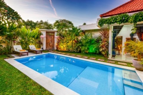 Вилла с 3 спальнями в Seminyak, Бадунг, Индонезия № 1267 1