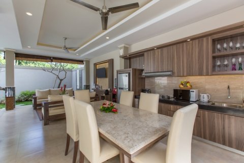 Вилла с 4 спальнями в Canggu, Бадунг, Индонезия № 1269 10