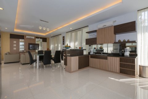 Вилла с 2 спальнями в Jimbaran, Бадунг, Индонезия № 1272 8