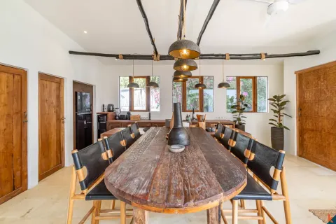4 bedrooms Villa in Badung, Indonesia No. 10510 18