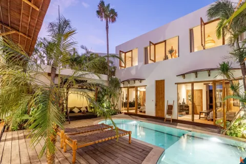 4 bedrooms Villa in Badung, Indonesia No. 10510 4