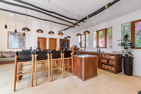 4 bedrooms Villa in Badung, Indonesia No. 10510 21