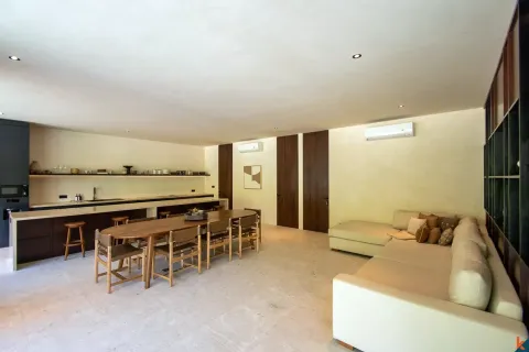 3 bedrooms Villa in Tumbak Bayuh, Mengwi, Badung, Indonesia No. 10509 12