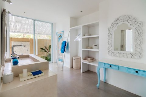 7 bedrooms Villa in Central Lombok, Indonesia No. 10512 6