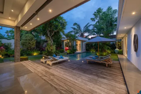 4 bedrooms Villa in Kerobokan, Badung, Indonesia No. 10511 5