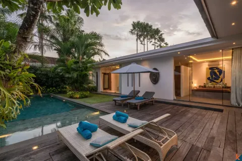 4 bedrooms Villa in Kerobokan, Badung, Indonesia No. 10511