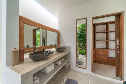 4 bedrooms Villa in Kerobokan, Badung, Indonesia No. 10511 29