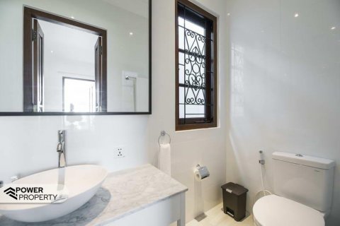 Вилла с 1 спальней в Seminyak, Бадунг, Индонезия № 8341 15