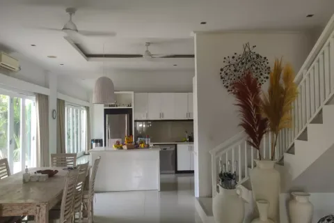 7 bedrooms Villa in Tibubeneng, Badung, Indonesia No. 10899 14