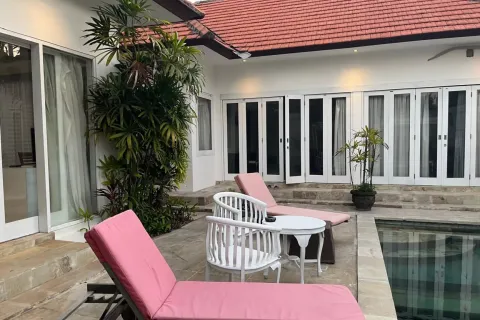 7 bedrooms Villa in Tibubeneng, Badung, Indonesia No. 10899 24