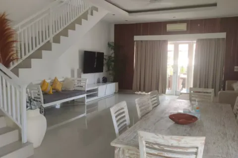 7 bedrooms Villa in Tibubeneng, Badung, Indonesia No. 10899 2