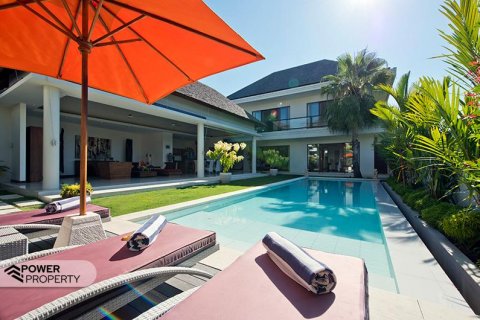 Вилла с 5 спальнями в Canggu, Бадунг, Индонезия № 8228 2