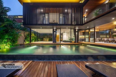 4 bedrooms Villa in Seminyak, Badung, Indonesia No. 9056
