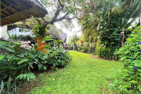 4 bedrooms Villa in Tibubeneng, Badung, Indonesia No. 12792 17
