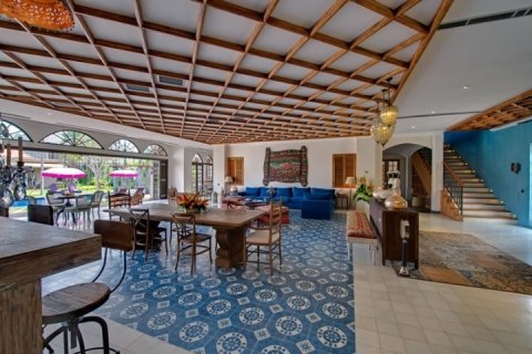 Вилла с 4 спальнями в Seminyak, Бадунг, Индонезия № 783 2