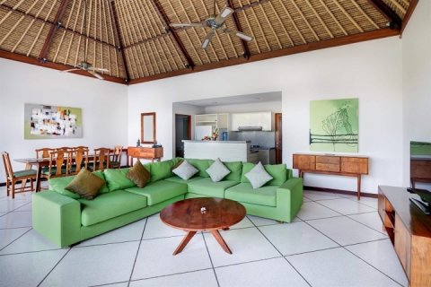 6 bedrooms Villa in Seminyak, Badung, Indonesia No. 782 19