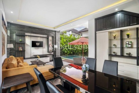 Вилла с 29 спальнями в Seminyak, Бадунг, Индонезия № 273 9