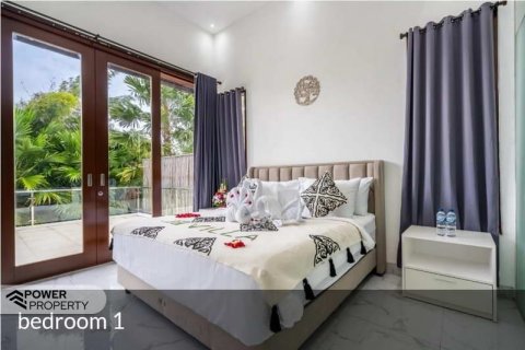 3 bedrooms Villa in Seminyak, Badung, Indonesia No. 274 3