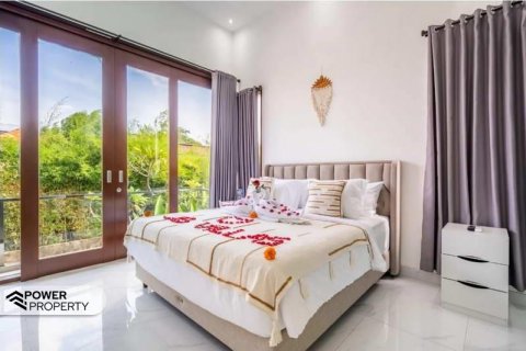 3 bedrooms Villa in Seminyak, Badung, Indonesia No. 274 18