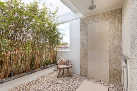 4 bedrooms Villa in Seminyak, Badung, Indonesia No. 1137 30