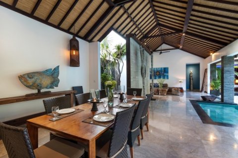 4 bedrooms Villa in Seminyak, Badung, Indonesia No. 1137 5