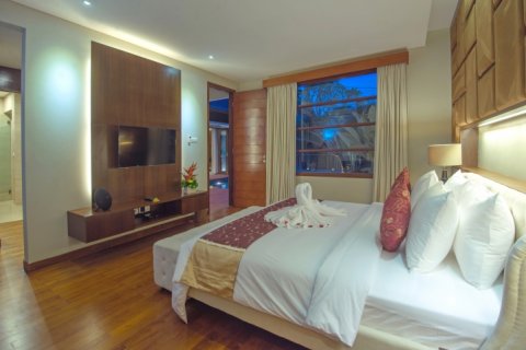 Вилла с 3 спальнями в Seminyak, Бадунг, Индонезия № 1136 18