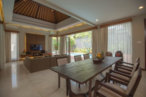 Вилла с 3 спальнями в Seminyak, Бадунг, Индонезия № 1136 5
