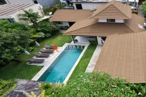 4 bedrooms Villa in Seminyak, Badung, Indonesia No. 11976 3