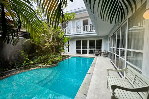 250m2 Villa in Badung, Indonesia No. 13691 17