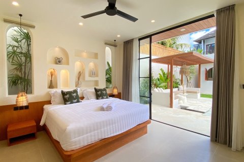 350m2 Villa in Kerobokan, Badung, Indonesia No. 13696 16